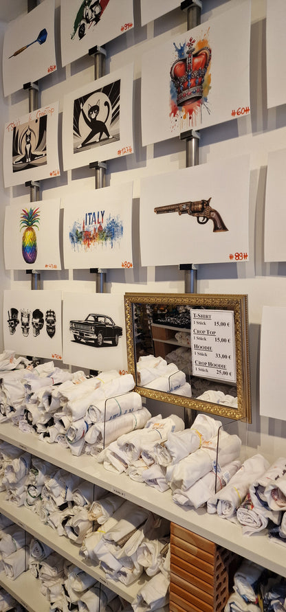 MIDLIFE Surprise BIGBOX!!! 25 T Shirts aus unserem alten Laden