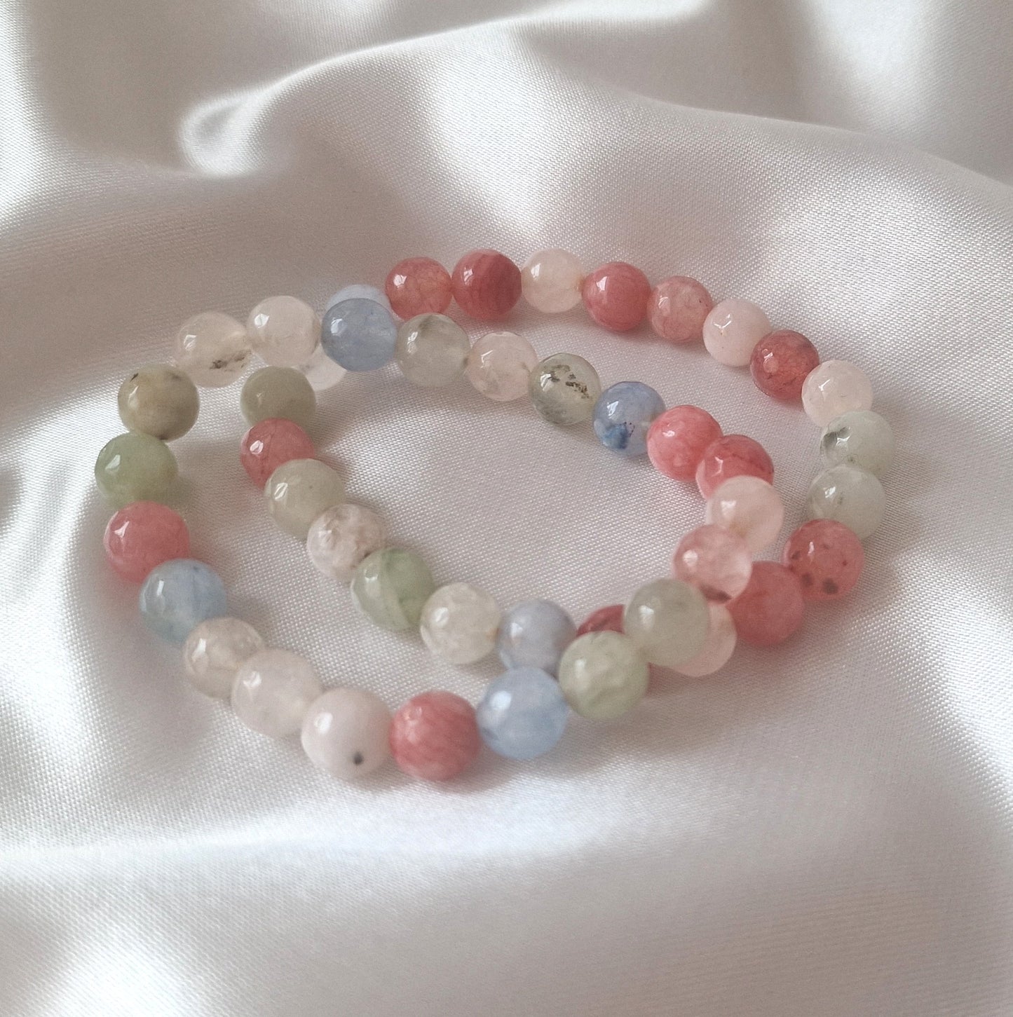 Chitra - Buntes Edelstein-Perlenarmband