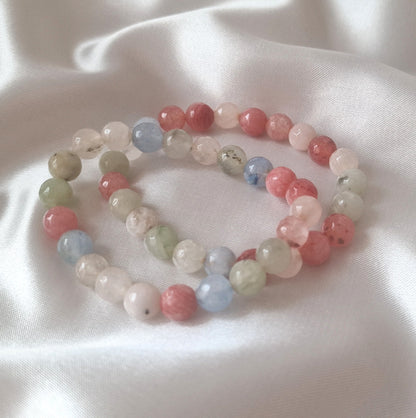 Chitra - Buntes Edelstein-Perlenarmband